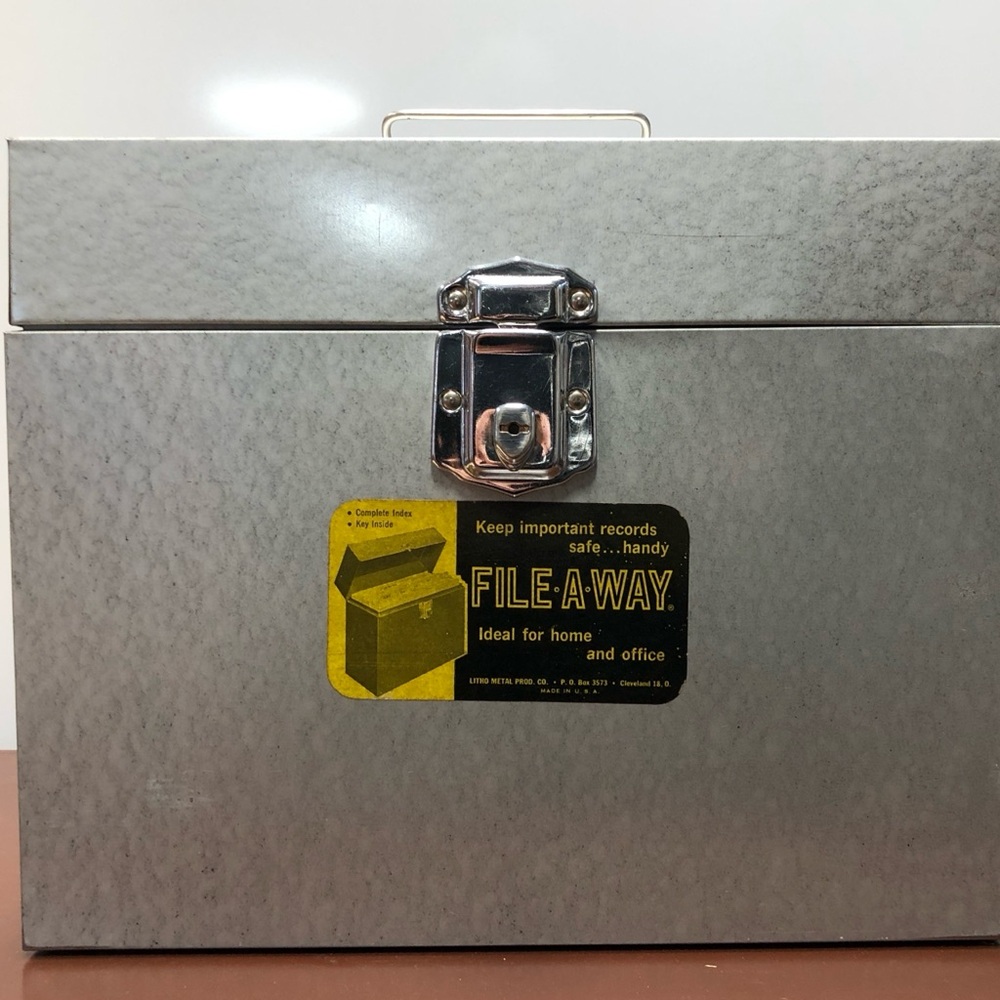 Vintage FILE-A-WAY Metal Locking Storage Box. (no key)